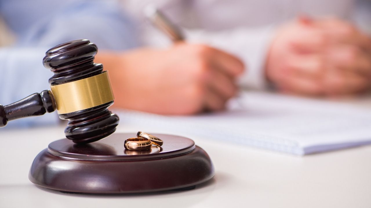 Divorce lawyers in Vietnam